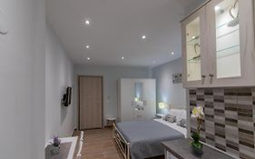 Dimitris Studio